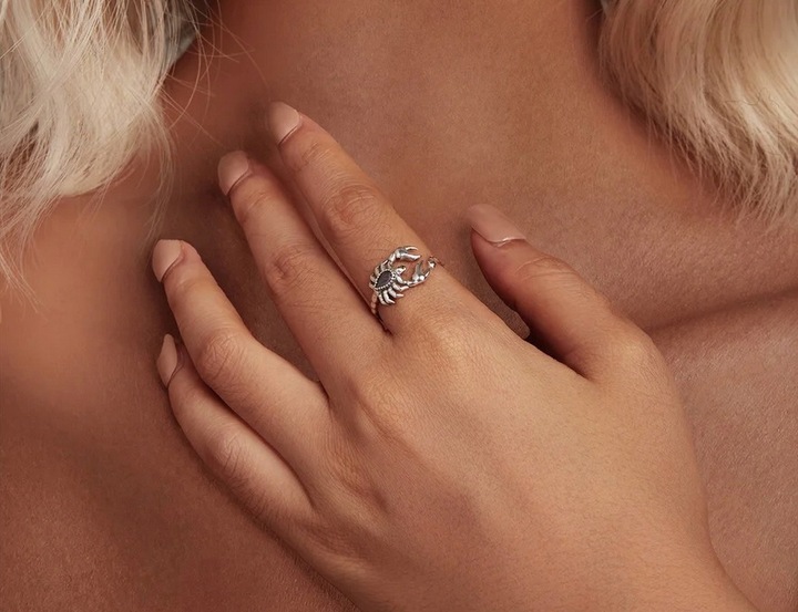 Srebrny pierścionek SKORPION cyrkonie regulowany s925 +pudełko