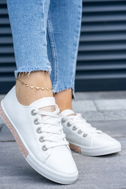 Białe trampki damskie skórzane Queen 39