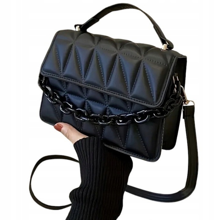 Torebka Damska CZARNA Pikowana z Łańcuchem na Ramię do Ręki