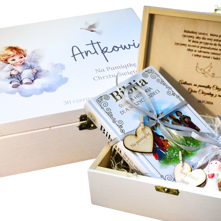 PREZENT NA CHRZEST ŚWIĘTY Pamiątka Chrztu Świętego BIAŁE PUDEŁKO Z BIBLIĄ