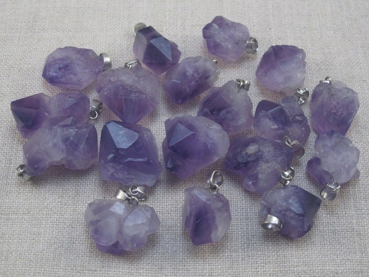 WISIOREK kamień naturalny AMETYST bryłka [W300]