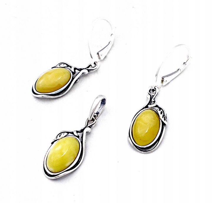 SREBRNY WISIOREK Z BURSZTYNEM