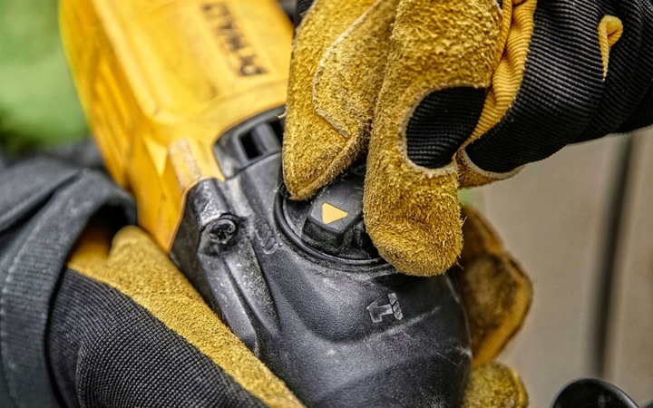 Młotowiertarka w walizce DeWalt SDS Plus 800 W wiertarka udarowa