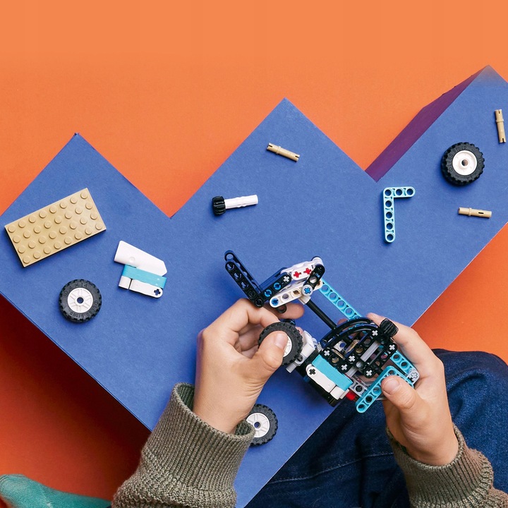 LEGO TECHNIC Ładowarka teleskopowa 42133