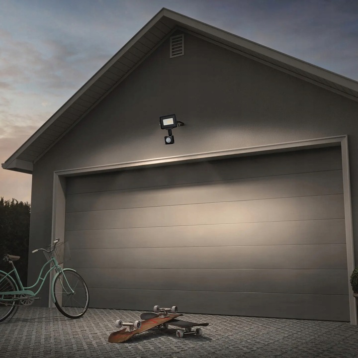 Halogen LED z Czujnikiem Ruchu Zmierzchu Naświetlacz 20W IP65