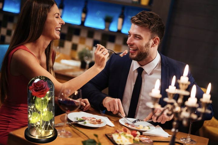 WIECZNA RÓŻA W SZKLE LED PREZENT NA DZIEŃ BABCI KOBIET WALENTYNKI GRAWER