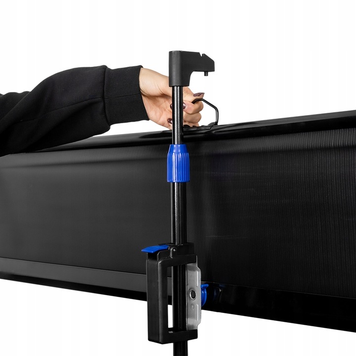 Ekran projekcyjny przenosny 84 cali 16:9 zwijany FULL HD 4K+GRATIS