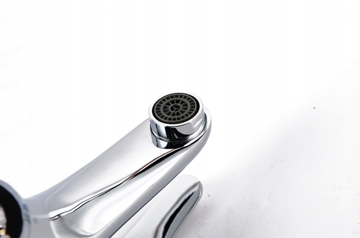 BATERIA UMYWALKOWA NISKA ŁAZIENKOWA KRAN 4100-1 MOSIĄDZ