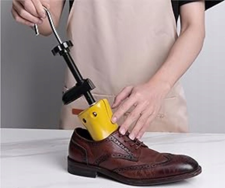 2x Regulowane prawidła do rozciągania butów obuwia 40-47 z nakładkami Para