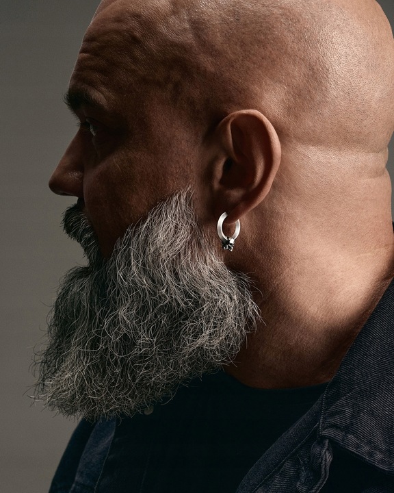 Srebrny kolczyk-kółko CALVARIA