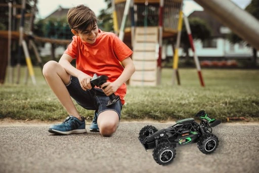 Samochód zdalnie sterowany AUTO NA PILOTA DUŻY RC MONSTER WYTRZYMAŁY DRIFT