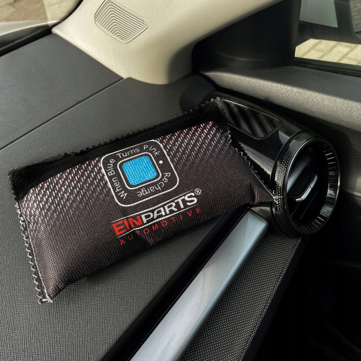 3 x SAMOCHODOWY POCHŁANIACZ WILGOCI OSUSZACZ DO AUTA WIELORAZOWY SKUTECZNY