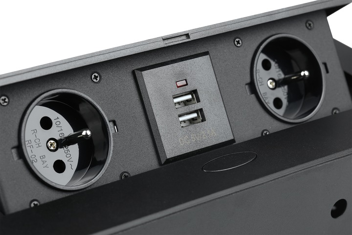 GNIAZDO CHOWANE W BLAT NABLATOWE GNIAZDKO + 2 USB