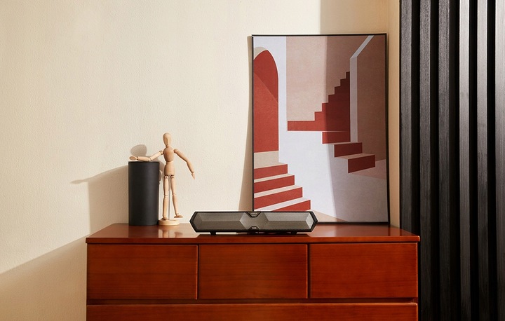 EDIFIER MG300 SOUNDBAR KOMPUTEROWY RGB BLUETOOTH 5.3 Z MIKROFONEM 2,5W