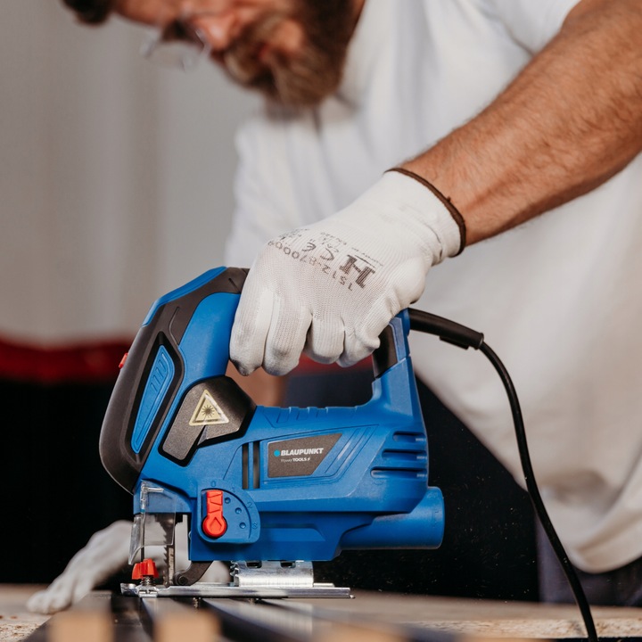 Wyrzynarka 1400W Laser Podświetlenie regulacja obrotów 10 szt.