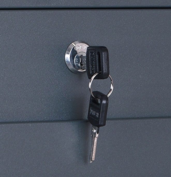 SKRZYNKA POCZTOWA NA LISTY GAZETY POCZTĘ Z NUMEREM DOMU NAZWĄ ULICY