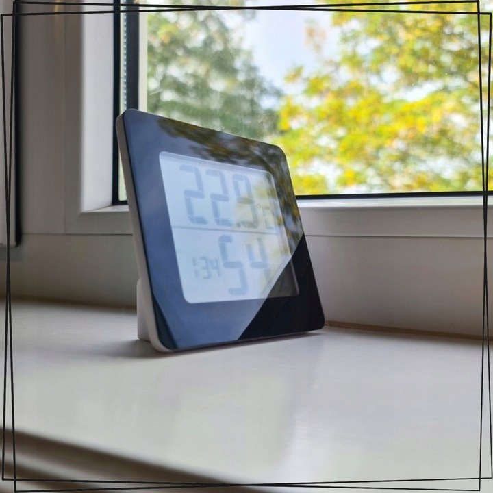 TERMOMETR I HIGROMETR POKOJOWY LED ELEKTRONICZNY WEWNĘTRZNY CYFROWY