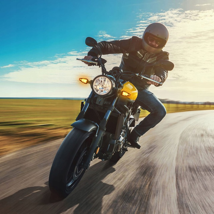 4x KIERUNKOWSKAZY MOTOCYKLOWE QUADA HOMOLOGACJA 12 V CZARNE DYMIONE 14 LED