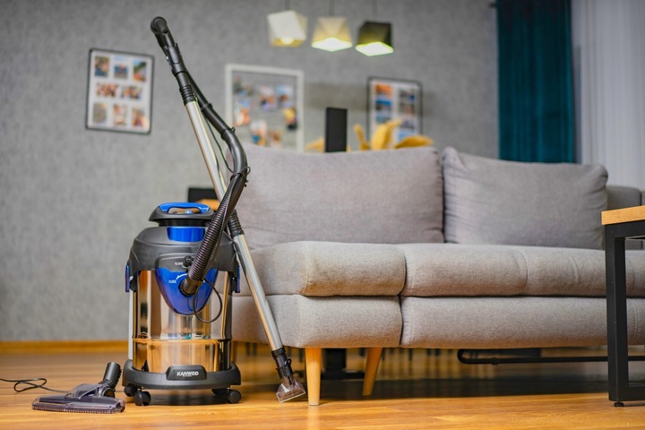 ODKURZACZ PIORĄCY DO TAPICERKI DYWANÓW 10W1 ZESTAW SSAWEK MOCNY PŁYN 1L