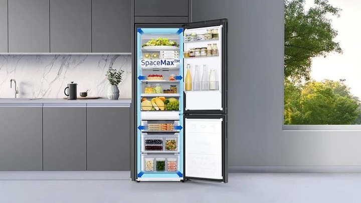 Lodówka SAMSUNG RB33B612EBN/EF 185cm Czarny No Frost SpaceMax