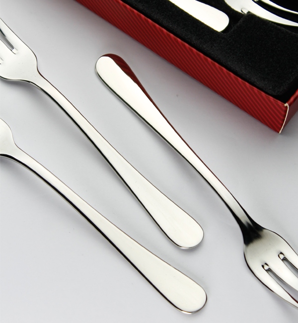 GERLACH ZESTAW SZTUĆCÓW KOMPLET OBIADOWY NA 12OS FLOW POŁYSK 60EL PUDEŁKO