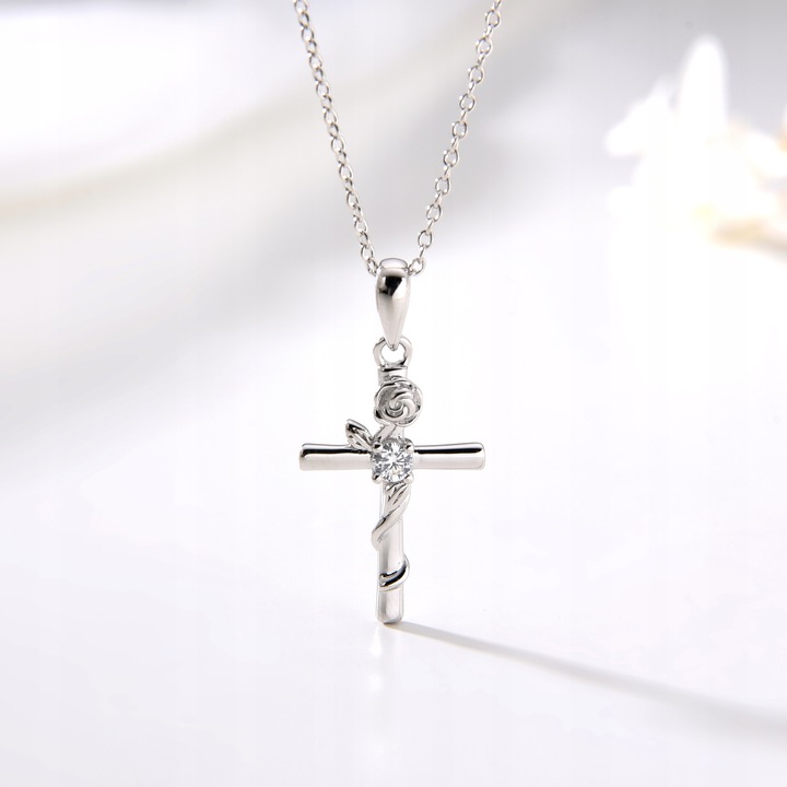 NASZYJNIK SREBRNY KRZYŻYK KRZYŻ ŁAŃCUSZEK DAMSKI KOMUNIA SREBRO PRÓBA 925