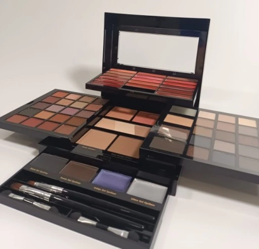 Kosmetyczka walizka kuferek zestaw 73 kosmetyków