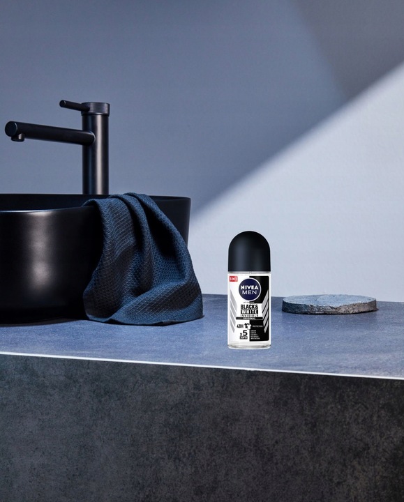 4 x NIVEA MEN Black&White Invisible Original Antyperspirant Roll On, 50 ml