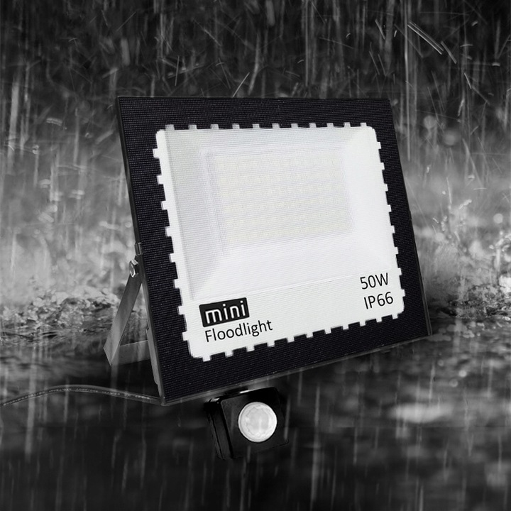 HALOGEN LED 50W NAŚWIETLACZ SLIM CZUJNIK RUCHU ZEWNĘTRZNY DO MAGAZYNU