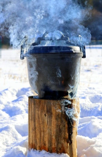 KOCIOŁEK ŻELIWNY Myśliwski 10L Garnek na ognisko