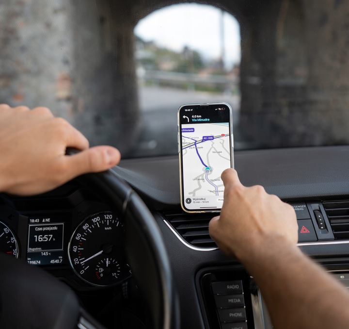 UCHWYT DO SAMOCHODU MAGNETYCZNY NA TELEFON DESKĘ KOKPIT HOLDER DO MAGSAFE