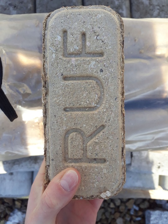 Brykiet Kominkowy Brykiet Opałowy RUF Drzewo Liściaste Opał Kostka