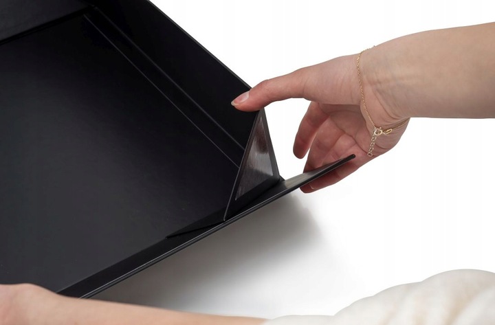 PUDEŁKO ZAMYKANE NA MAGNES 350X250X100 CZARNE