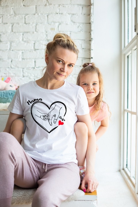 KOSZULKA DZIEŃ MAMY PREZENT DZIEŃ MATKI PERSONALIZOWANY Z IMIONAMI DZIECI M