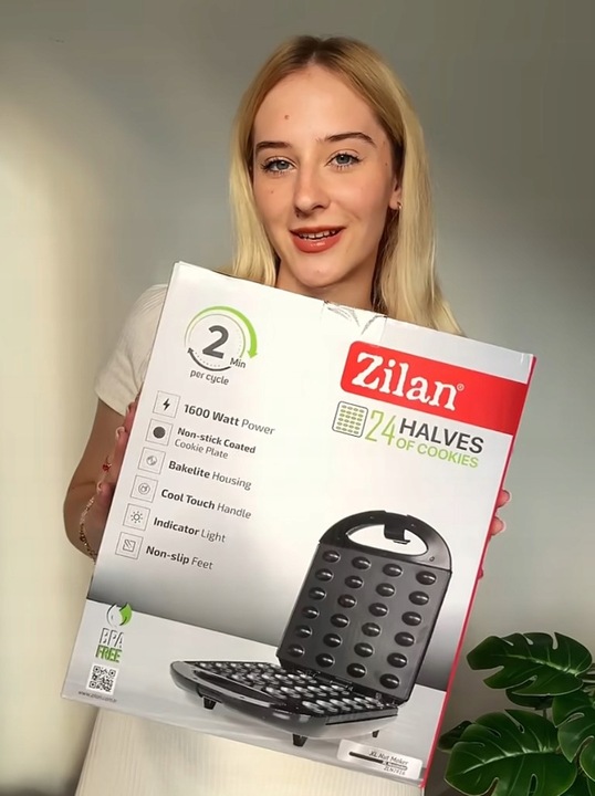 OPIEKACZ DO ORZESZKÓW FORMA NIEPRZYWIERAJĄCA POWŁOKA CIASTEK 24 SZT