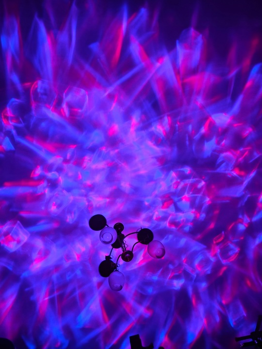 PROJEKTOR GWIAZD LAMPKA NOCNA RZUTNIK LED JAJO DINOZAURA DLA DZIECI PREZENT