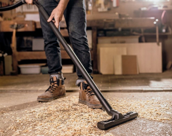 ODKURZACZ PRZEWODOWY Z GNIAZDKIEM BEZWORKOWY DMUCHAWA NA SUCHO MOKRO