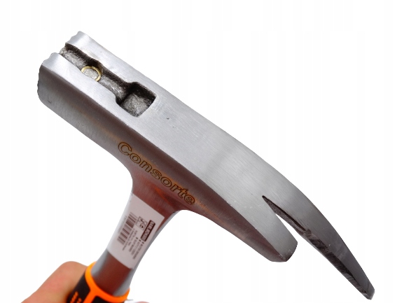 MŁOTEK ciesielski dekarski monoblock 600gr KUTY magnes