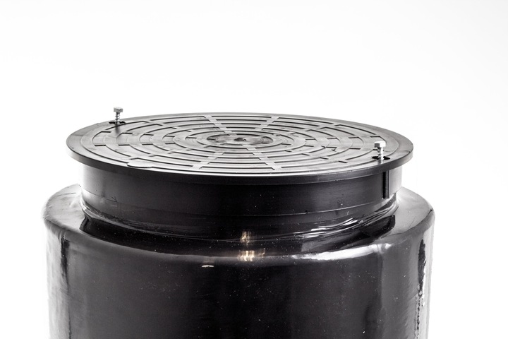 STUDZIENKA WODOMIERZOWA H=1200 DN400 +ZAWORY