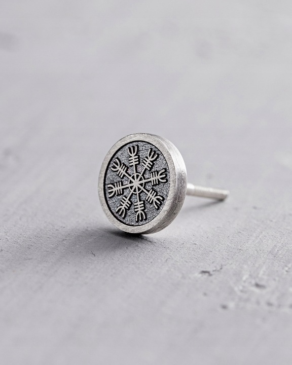 Srebrny mono - kolczyk HELMET of TERROR