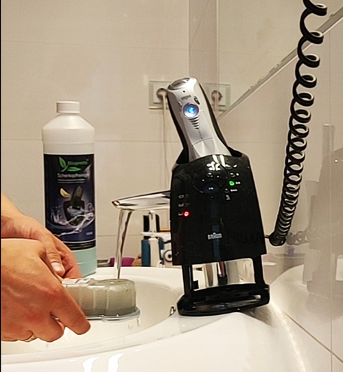 1L BIOPRETTA PŁYN CZYSZCZĄCY DO GOLAREK wyposażonych w bazę CCR I 95%