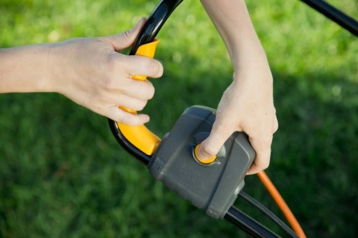 POTĘŻNY WERTYKULATOR AERATOR DO TRAWY ELEKTRYCZNY STIGA SV 213 XXL