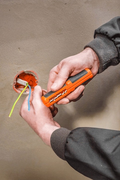 Automatyczny ściągacz do izolacji czołowy 180mm NEO 01-524