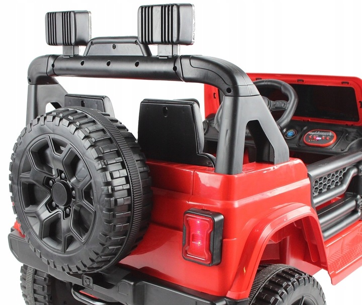 JEEP LT Off Road 4x4,4 silniki, Auto na akumulator, 4 amortyzatory, 12v7ah