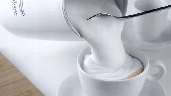 Spieniacz do mleka De'Longhi DeLonghi EMF2.BK