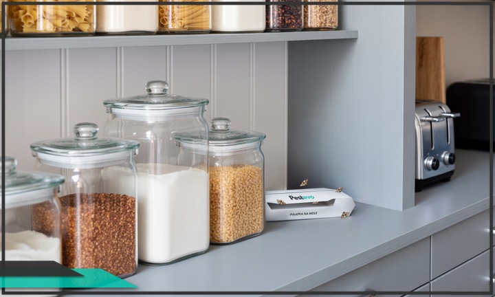 PUŁAPKA NA MOLE SPOŻYWCZE ODZIEŻOWE 2w1 FEROMONOWA LEP ŚRODEK