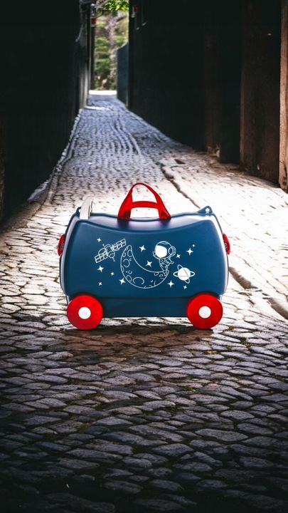 Walizka dziecięca jeżdżąca podróżna na kólkach jeździk MAGIC TRAVEL SPACE