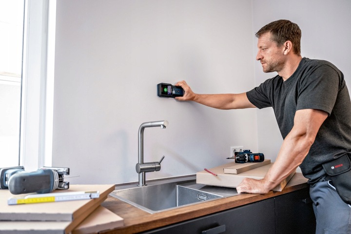 CYFROWY WYKRYWACZ METALI i PRZEWODÓW GMS 120-27 BOSCH