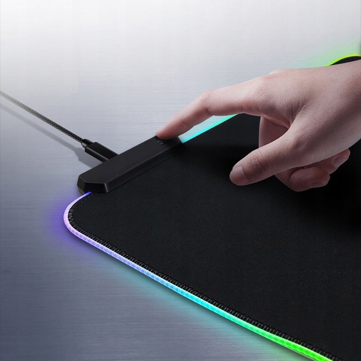 PODKŁADKA POD MYSZKĘ RGB LED GAMINGOWA DUŻA SZEROKA XMASTER XXL