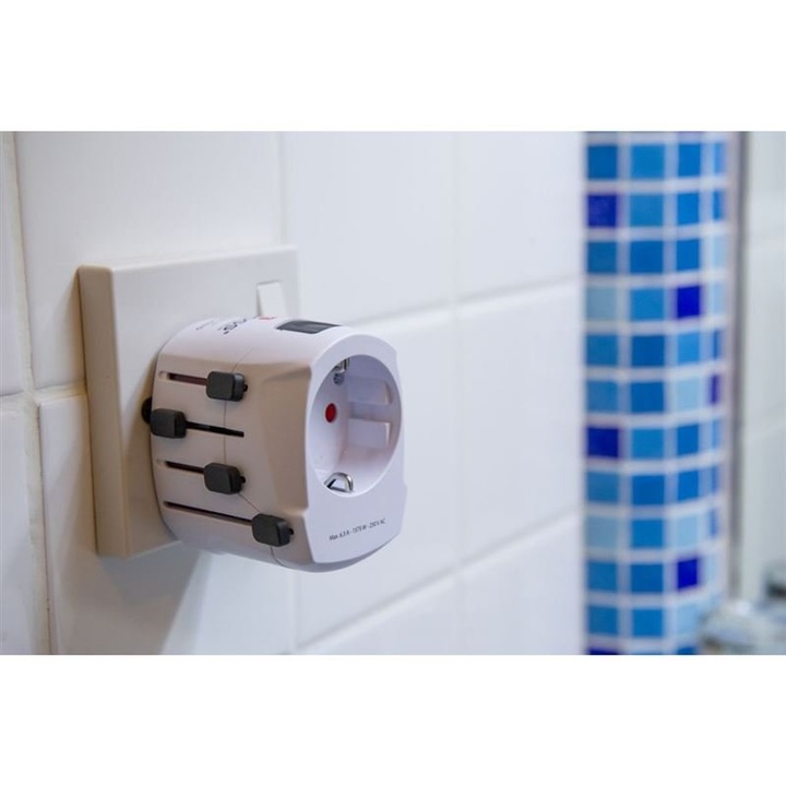 Adapter podróżny: World to Europe 250V 7A PRO SKROSS